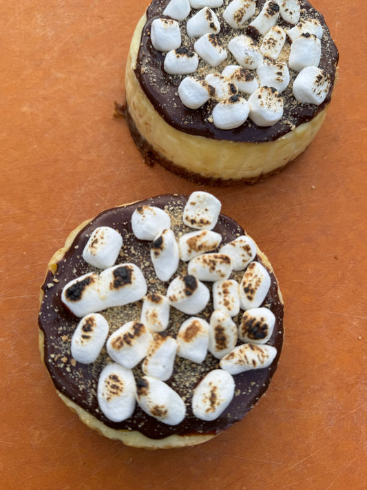 S’mores 4” Cheesecake